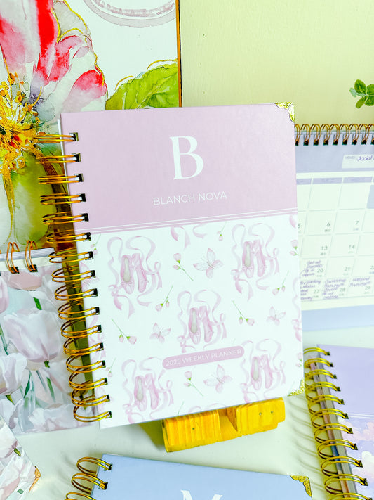 2025 Coquette Era Personalized Weekly Planner